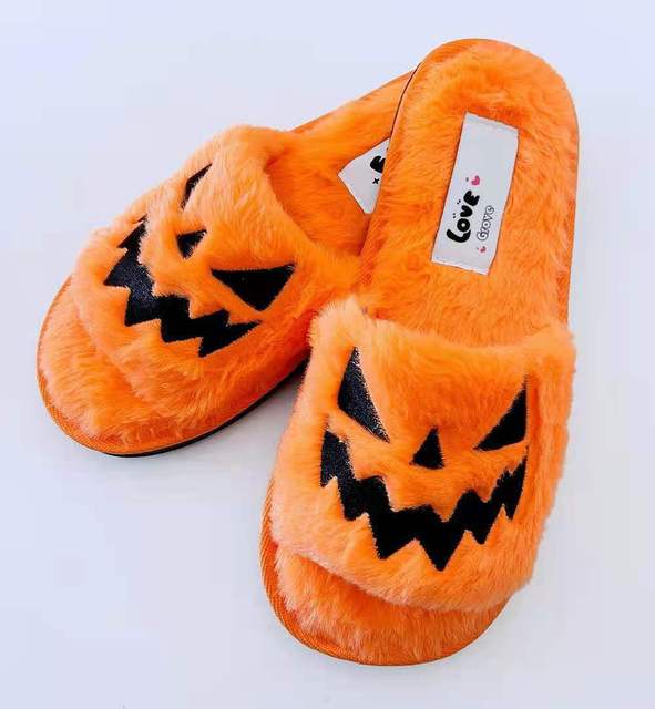 Grinning Jack-O-Lantern Slippers - Keep Your Tootsies Toasty!