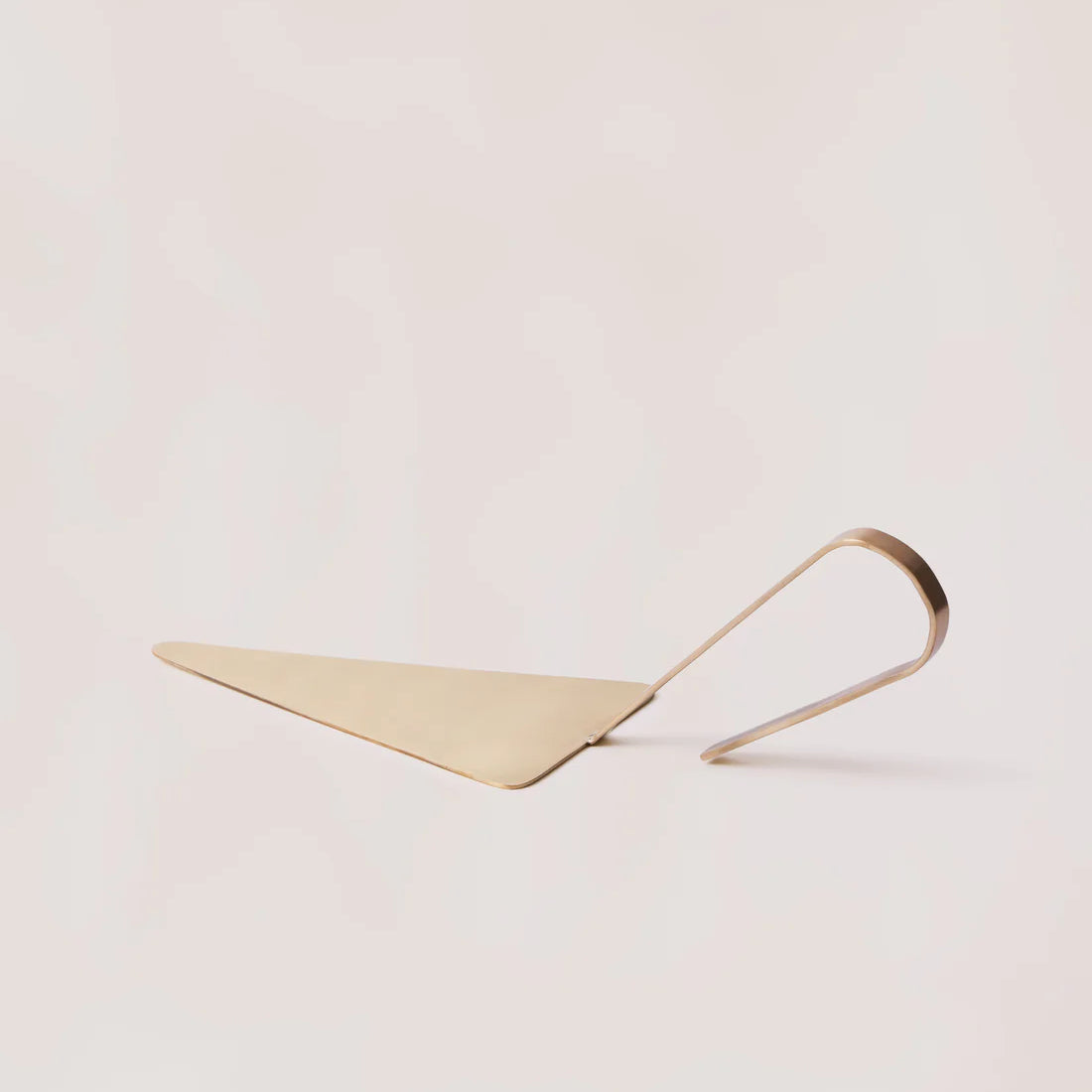 Golden Loop Cake Server by Fleck