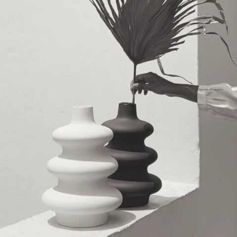 Big Mezo Vase - Where Nature Meets Minimalist Elegance