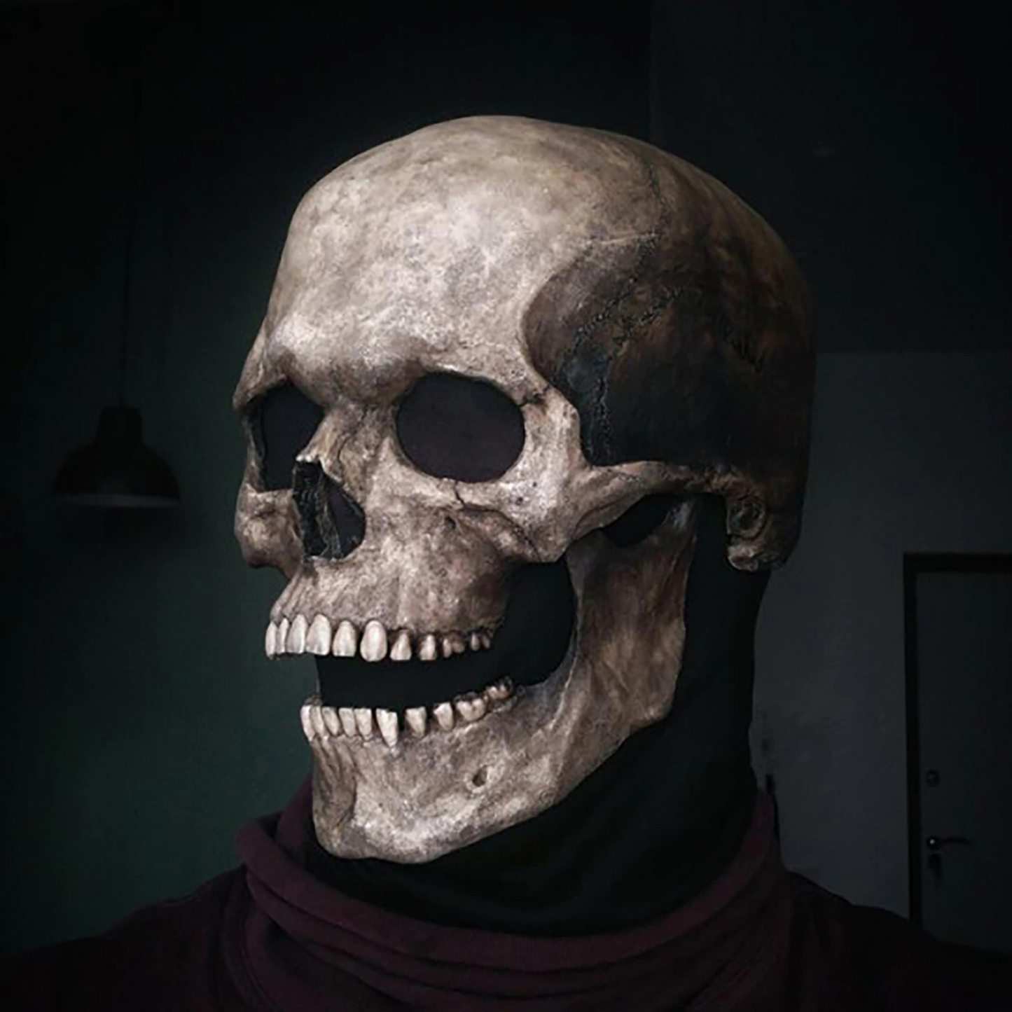 Talking Skull Mask - Moveable Jaw!